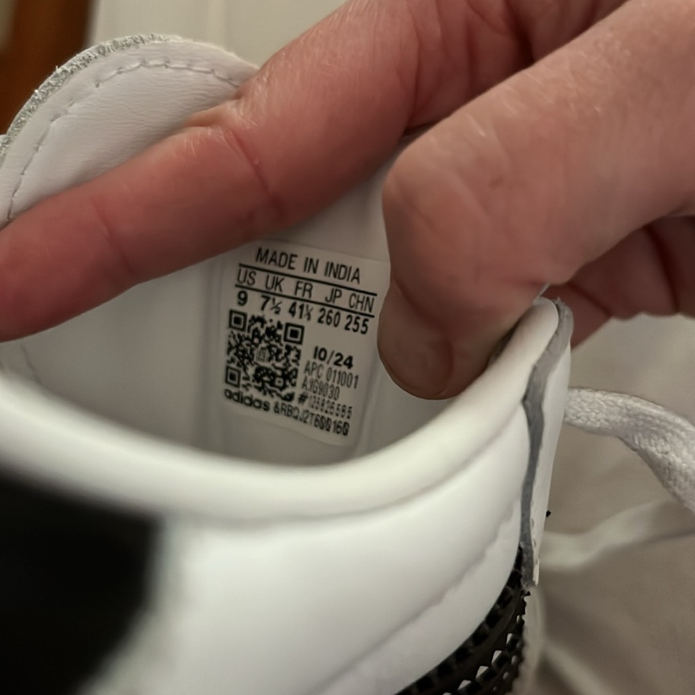 Adidas OG women’s Samba White Black Shoes - Picture 2 of 2